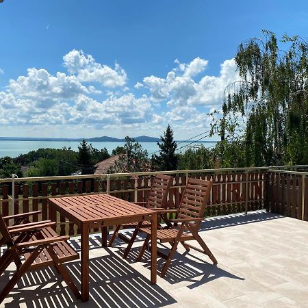 Bacchus Apartman - Borbarlang, Badacsony Badacsonytomaj Zewnętrze zdjęcie