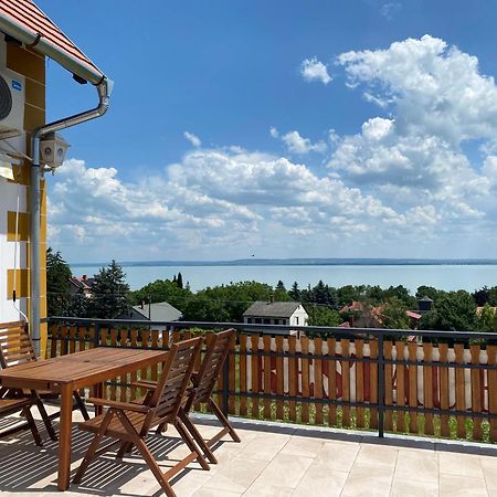 Bacchus Apartman - Borbarlang, Badacsony Badacsonytomaj Zewnętrze zdjęcie