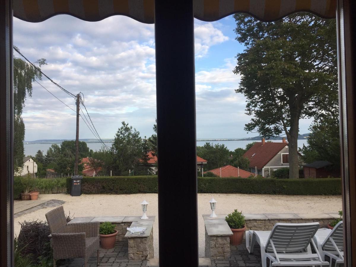 Bacchus Apartman - Borbarlang, Badacsony Badacsonytomaj Zewnętrze zdjęcie