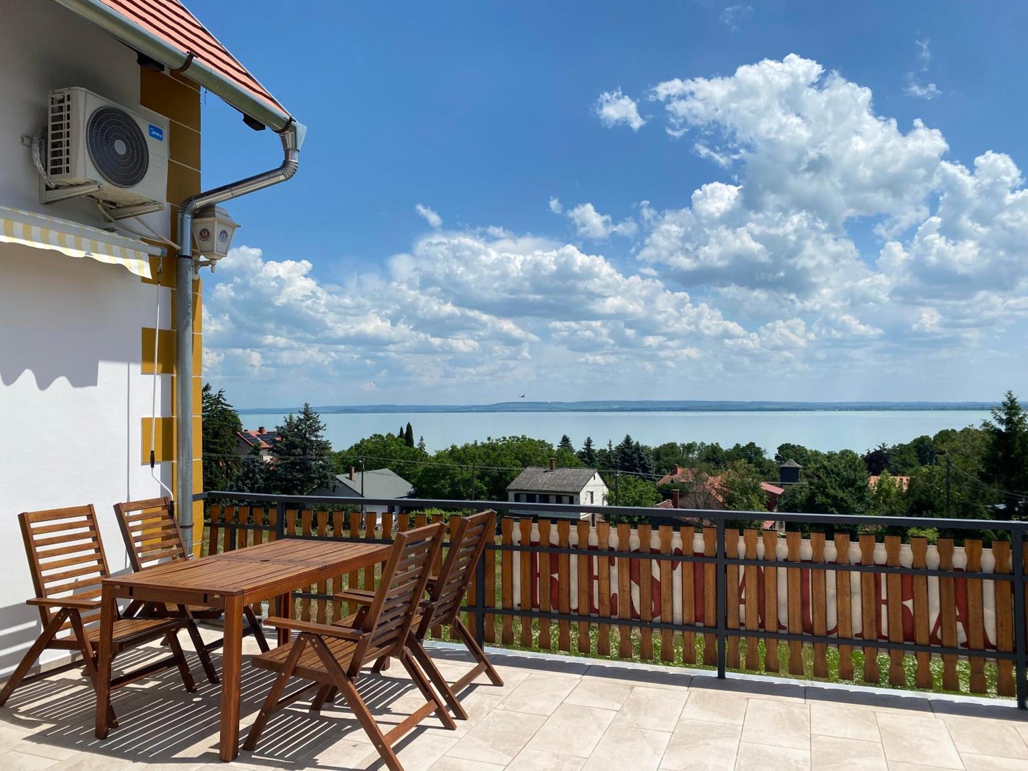 Bacchus Apartman - Borbarlang, Badacsony Badacsonytomaj Zewnętrze zdjęcie