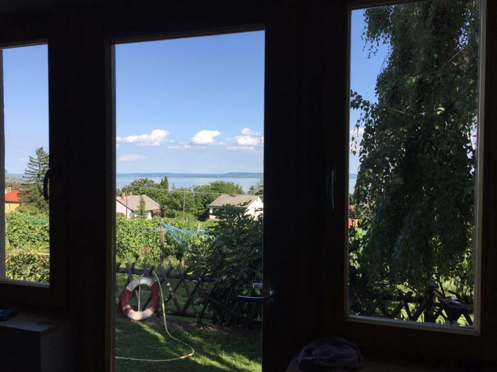 Bacchus Apartman - Borbarlang, Badacsony Badacsonytomaj Zewnętrze zdjęcie
